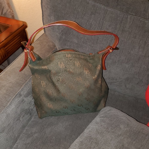 Dooney & Bourke Handbags - Dooney & Bourke bag